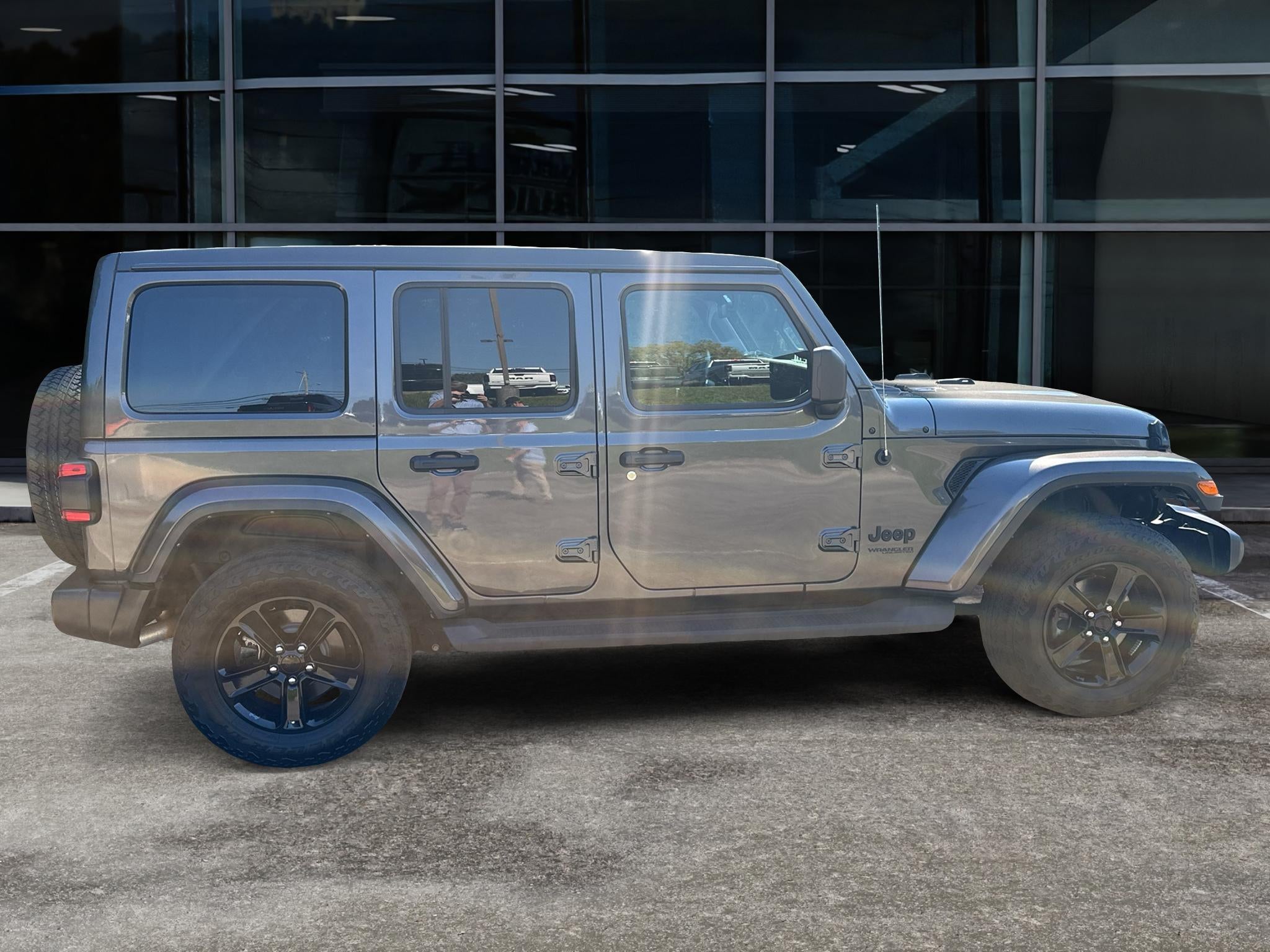 2022 Jeep Wrangler Unlimited Unlimited Sahara Altitude