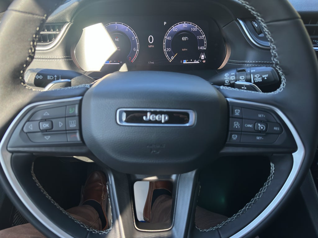 2025 Jeep Grand Cherokee Laredo X