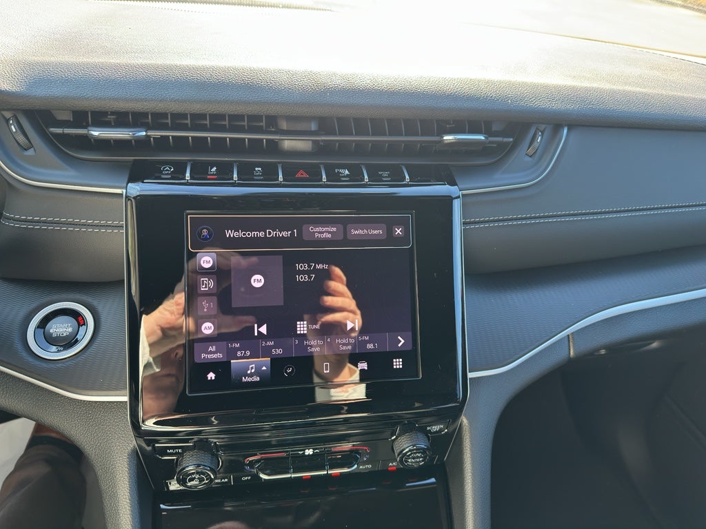 2025 Jeep Grand Cherokee Laredo X