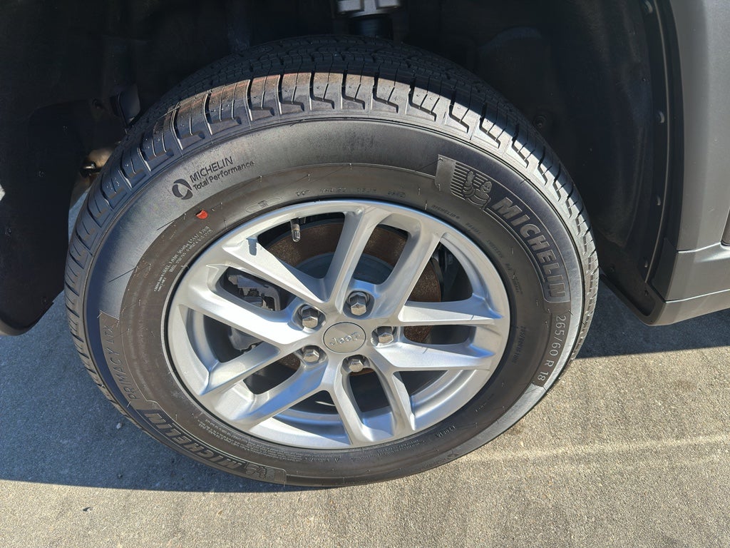 2025 Jeep Grand Cherokee Laredo X