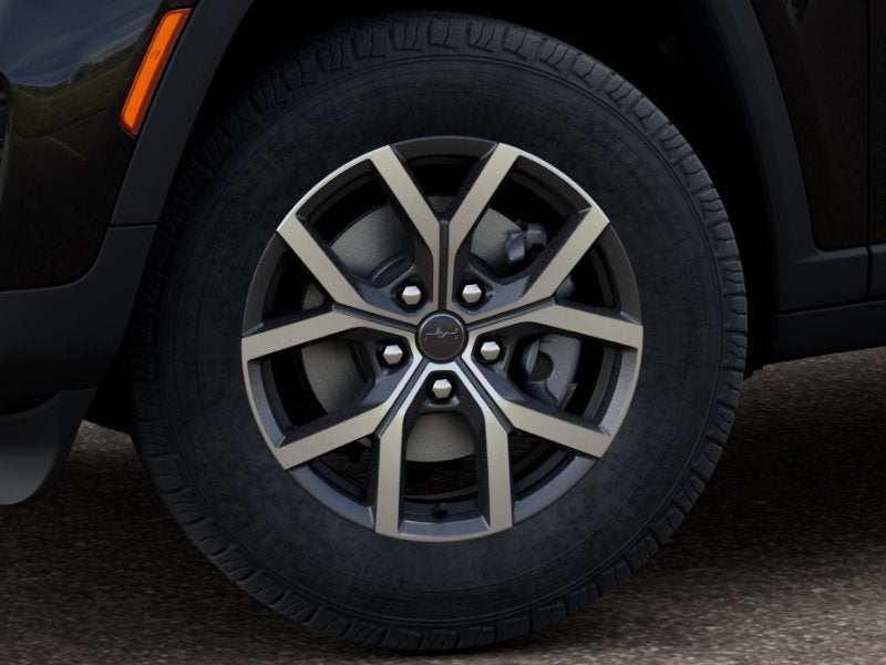 2027 Jeep Grand Cherokee Laredo