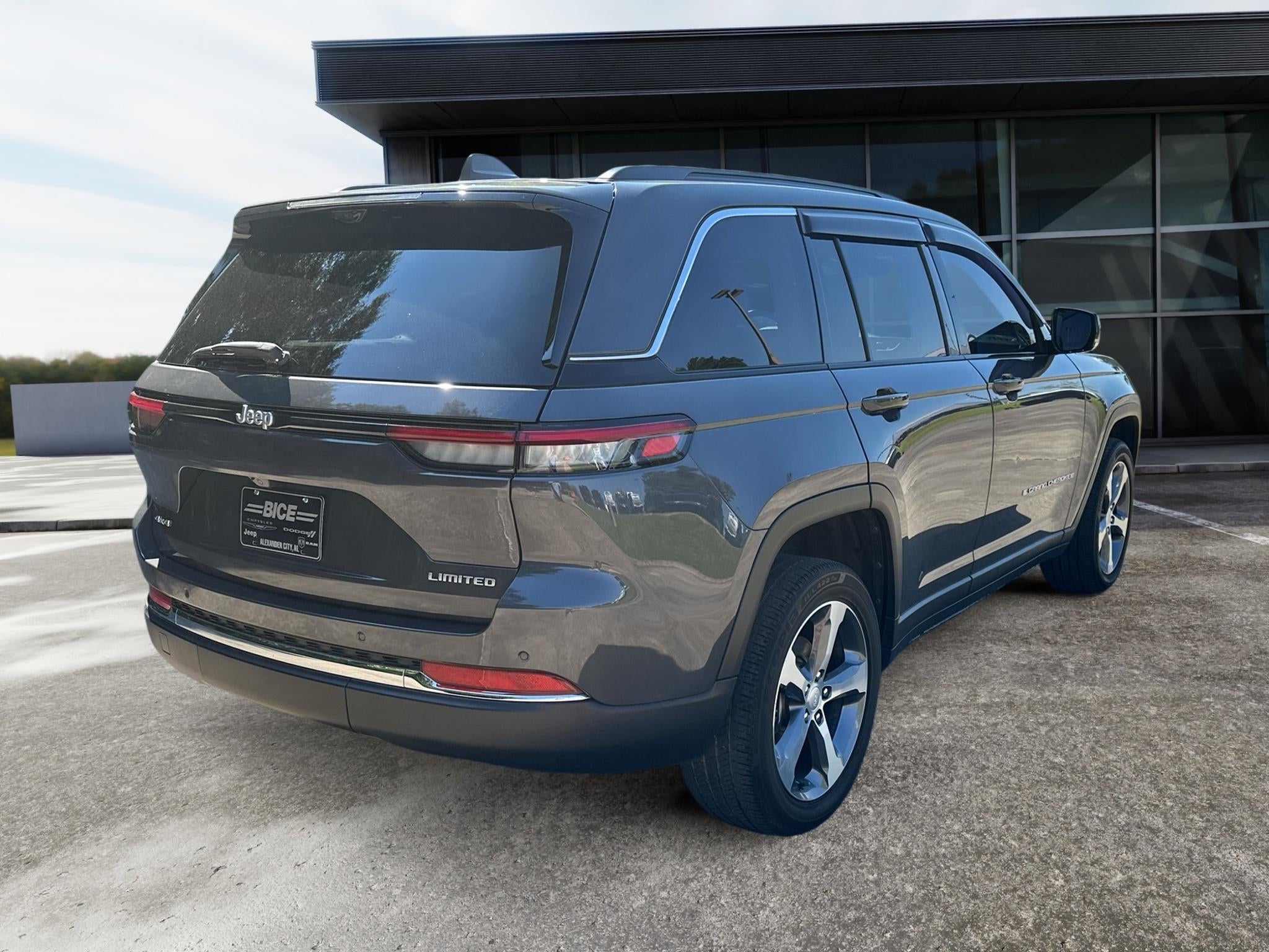 2025 Jeep Grand Cherokee Limited 4x4