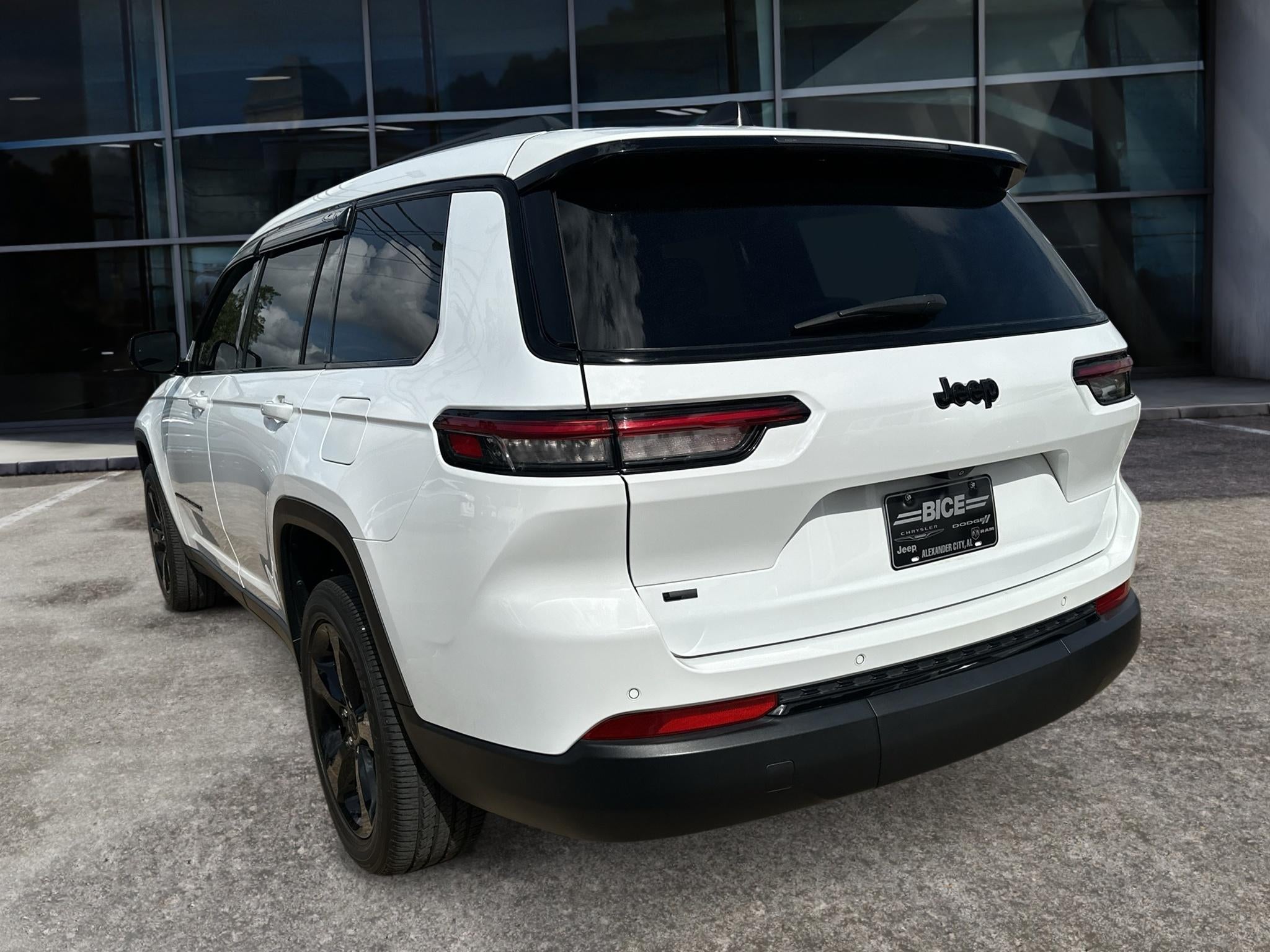 2023 Jeep Grand Cherokee L Altitude