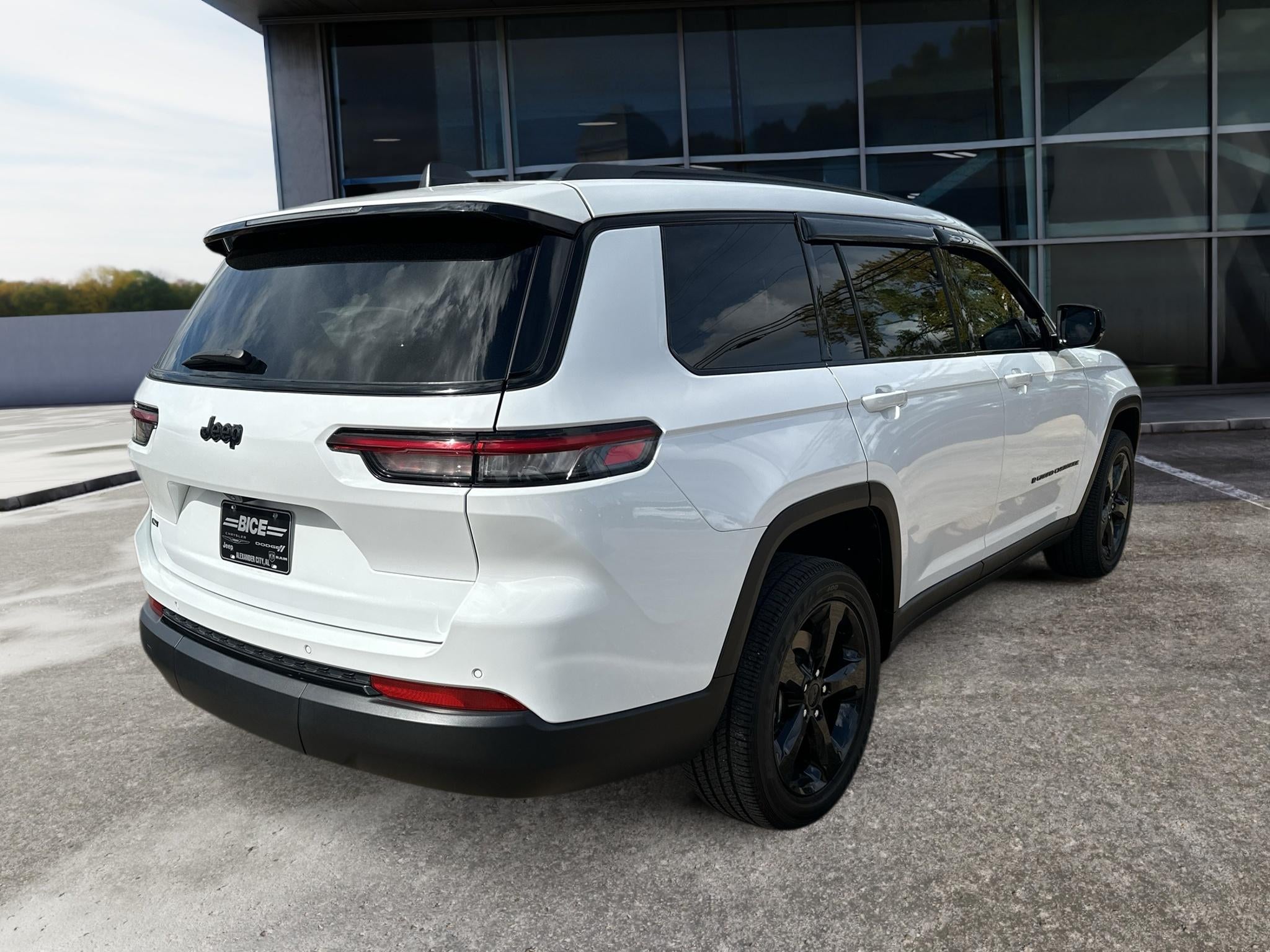 2023 Jeep Grand Cherokee L Altitude
