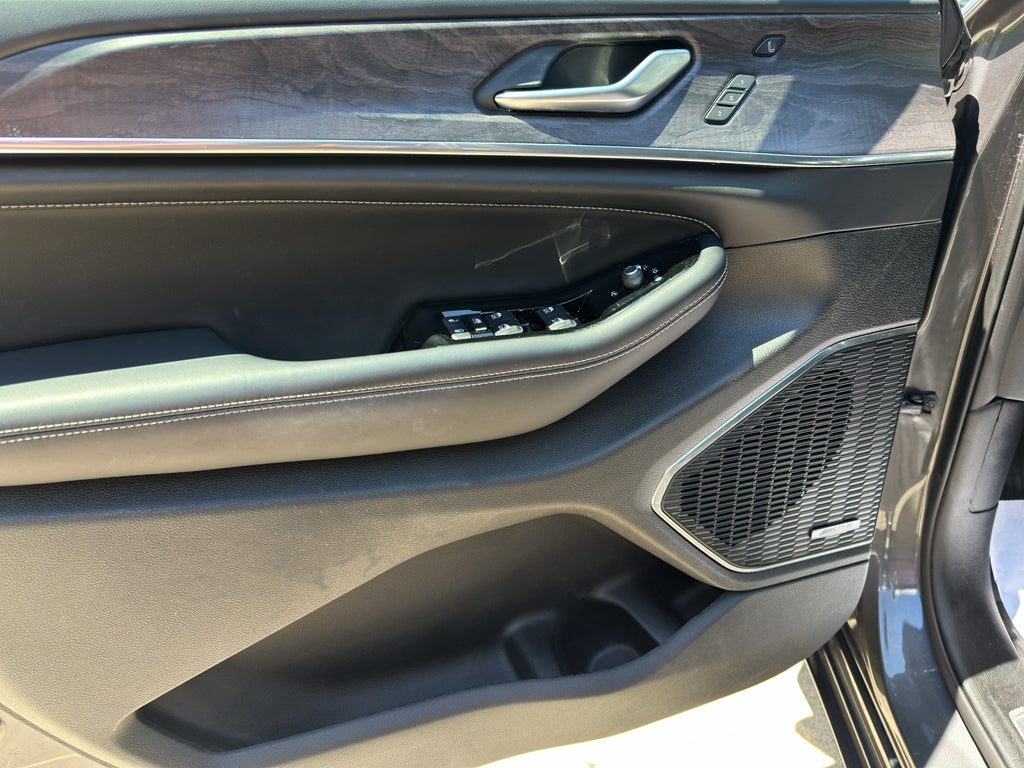 2023 Jeep Grand Cherokee L Overland 4x4