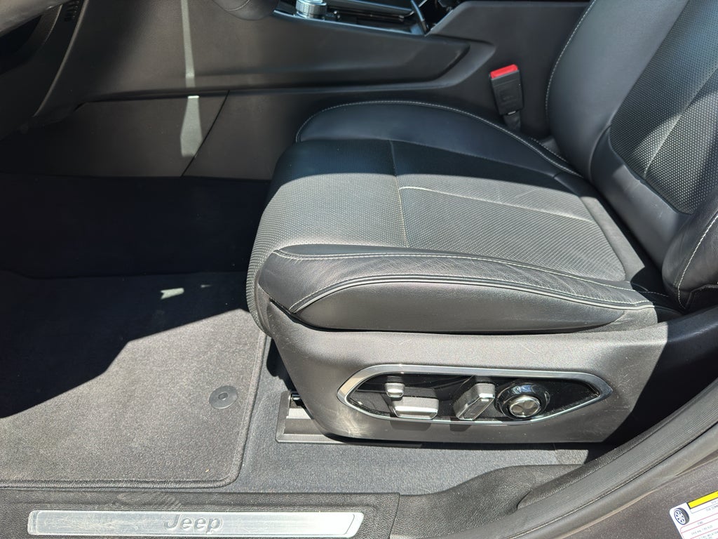 2023 Jeep Grand Cherokee L Overland 4x4