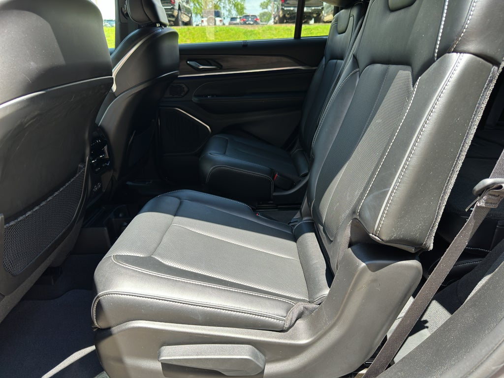 2023 Jeep Grand Cherokee L Overland 4x4