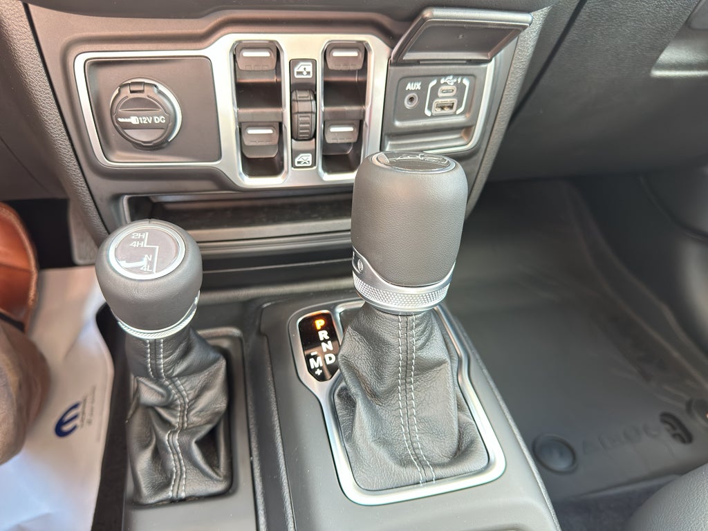 2025 Jeep Gladiator High Tide