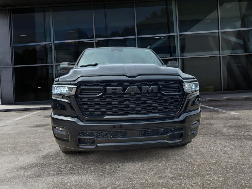 2026 RAM Ram 1500 EXPRESS CREW CAB 4X2