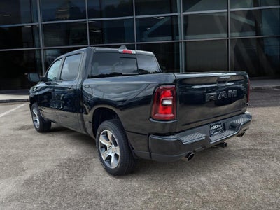 2026 RAM Ram 1500 EXPRESS CREW CAB 4X2