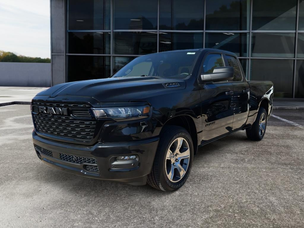 2026 RAM Ram 1500 Express Quad Cab 4x2