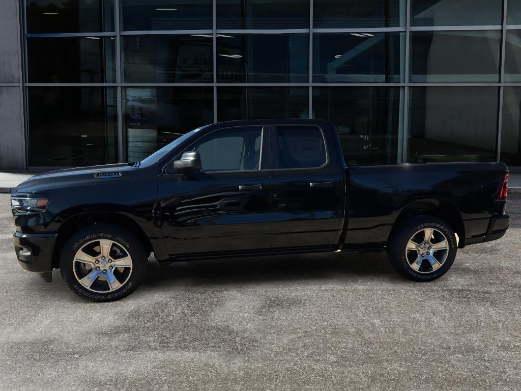 2026 RAM Ram 1500 Express Quad Cab 4x2