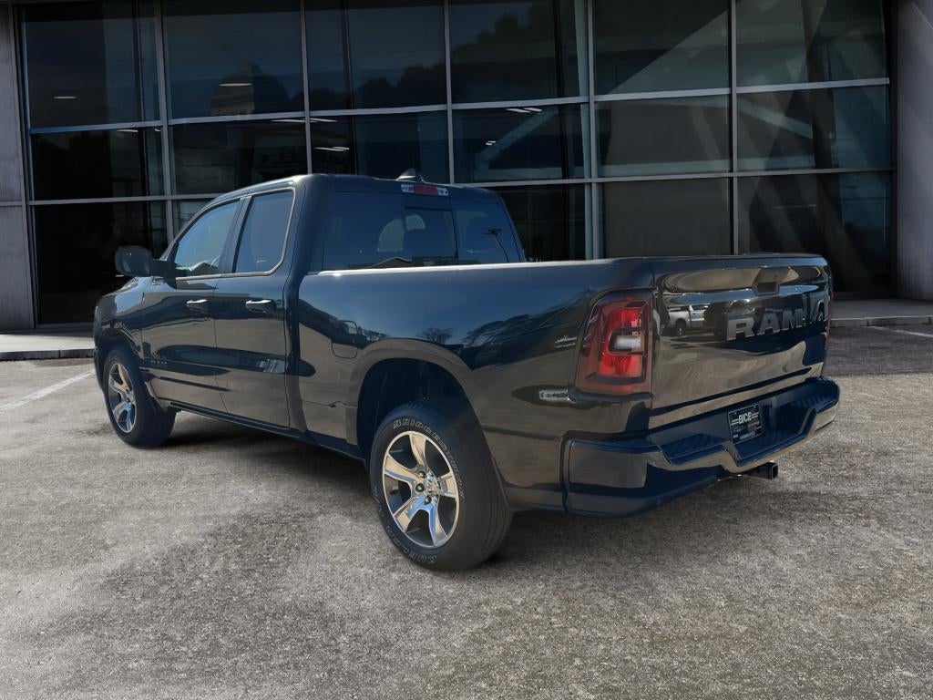 2026 RAM Ram 1500 Express Quad Cab 4x2