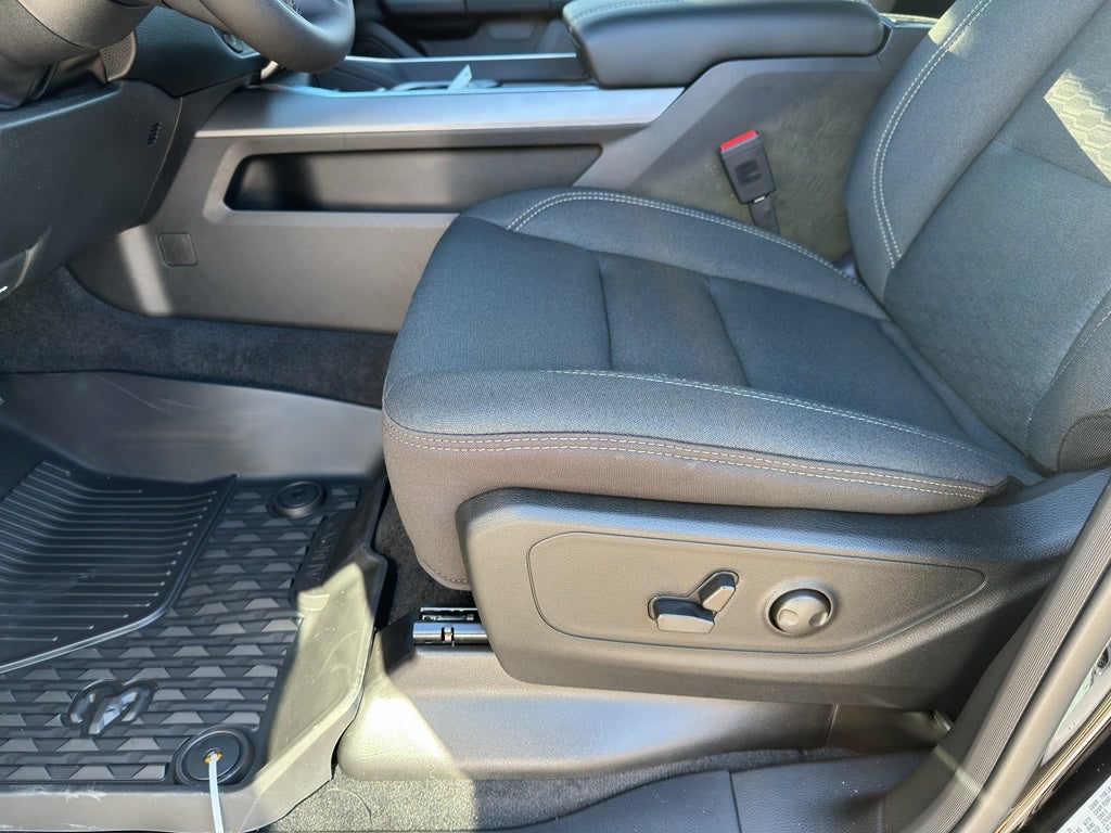 2026 RAM Ram 1500 Big Horn Crew 4x4 Night Edition