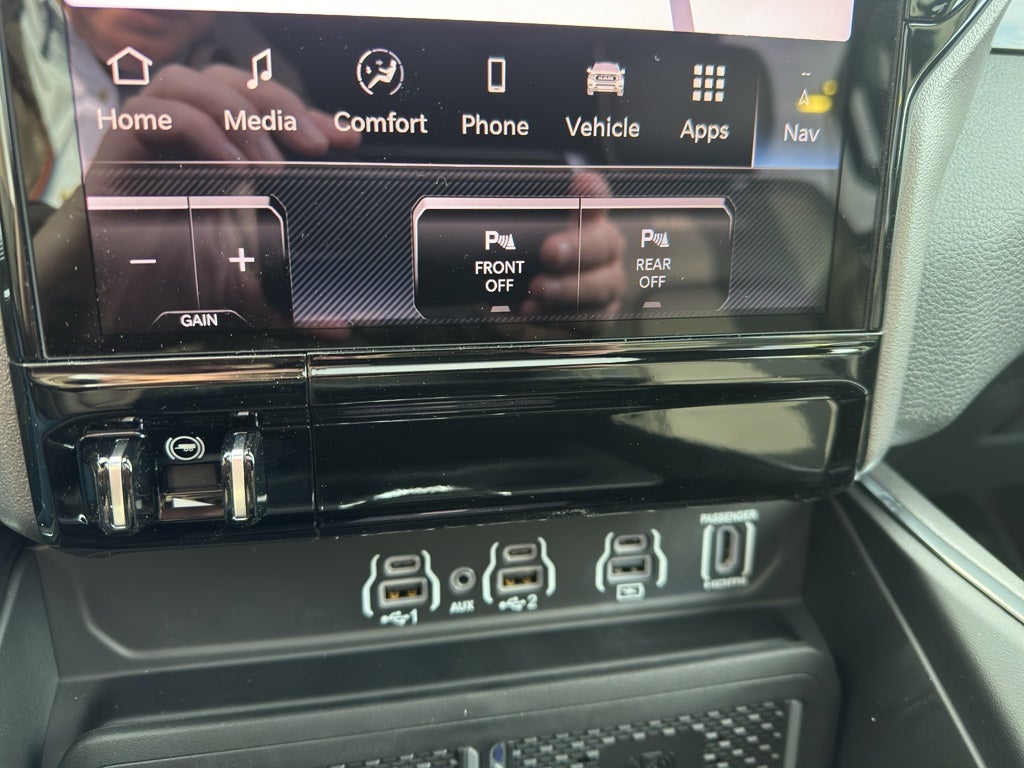 2026 RAM Ram 1500 Laramie Crew 4x4