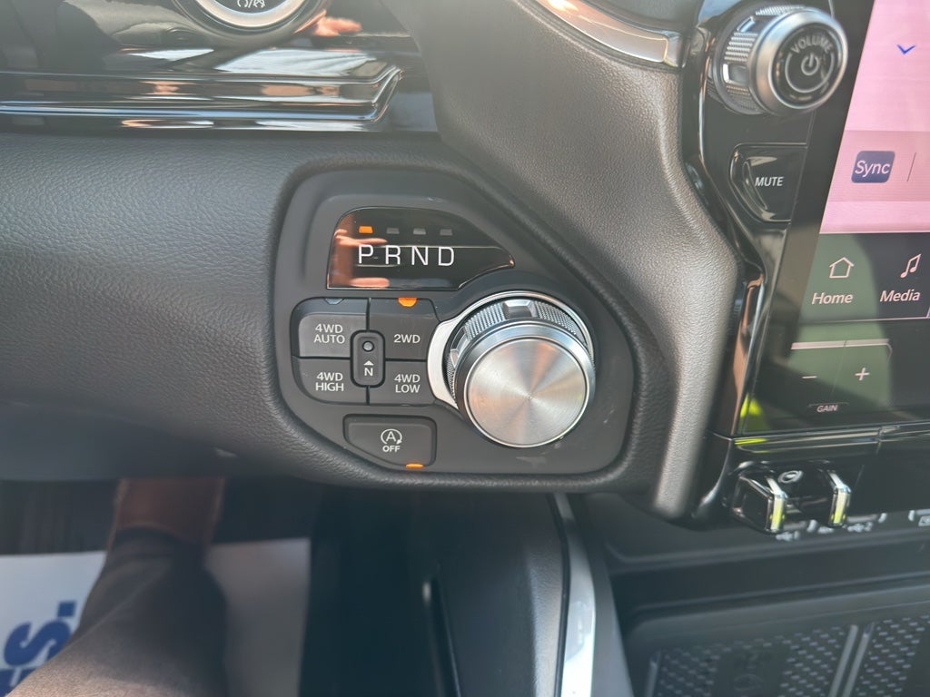 2026 RAM Ram 1500 Laramie Crew 4x4