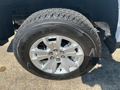 2022 Chevrolet Colorado 2WD LT