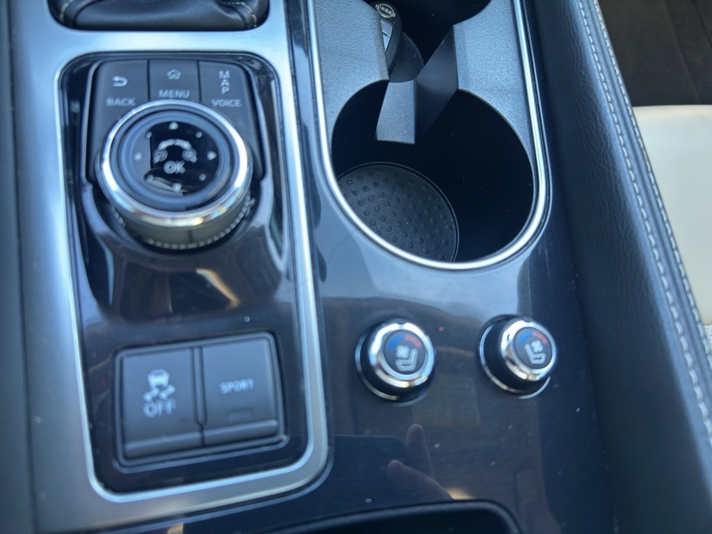 2023 Nissan Maxima Platinum