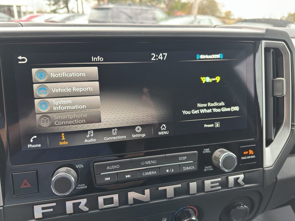 2025 Nissan Frontier SV