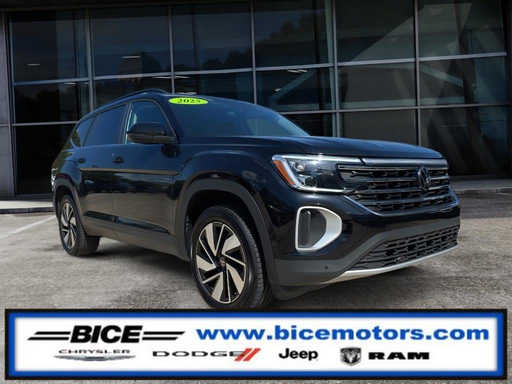 2025 Volkswagen Atlas 2.0T SE w/Technology
