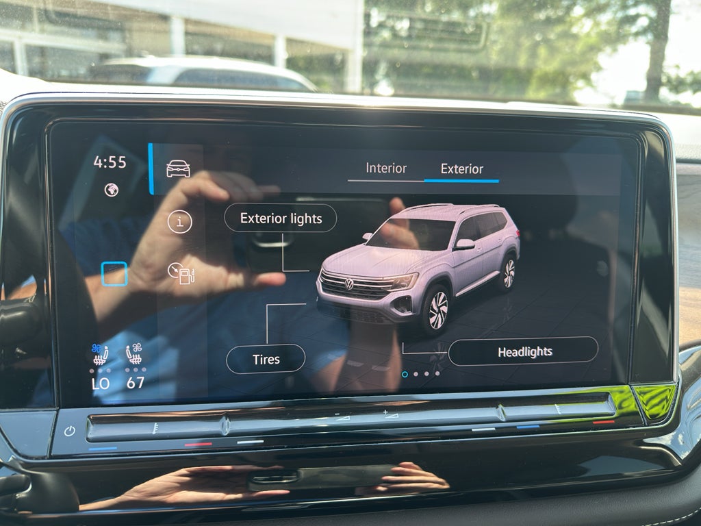 2025 Volkswagen Atlas 2.0T SE w/Technology