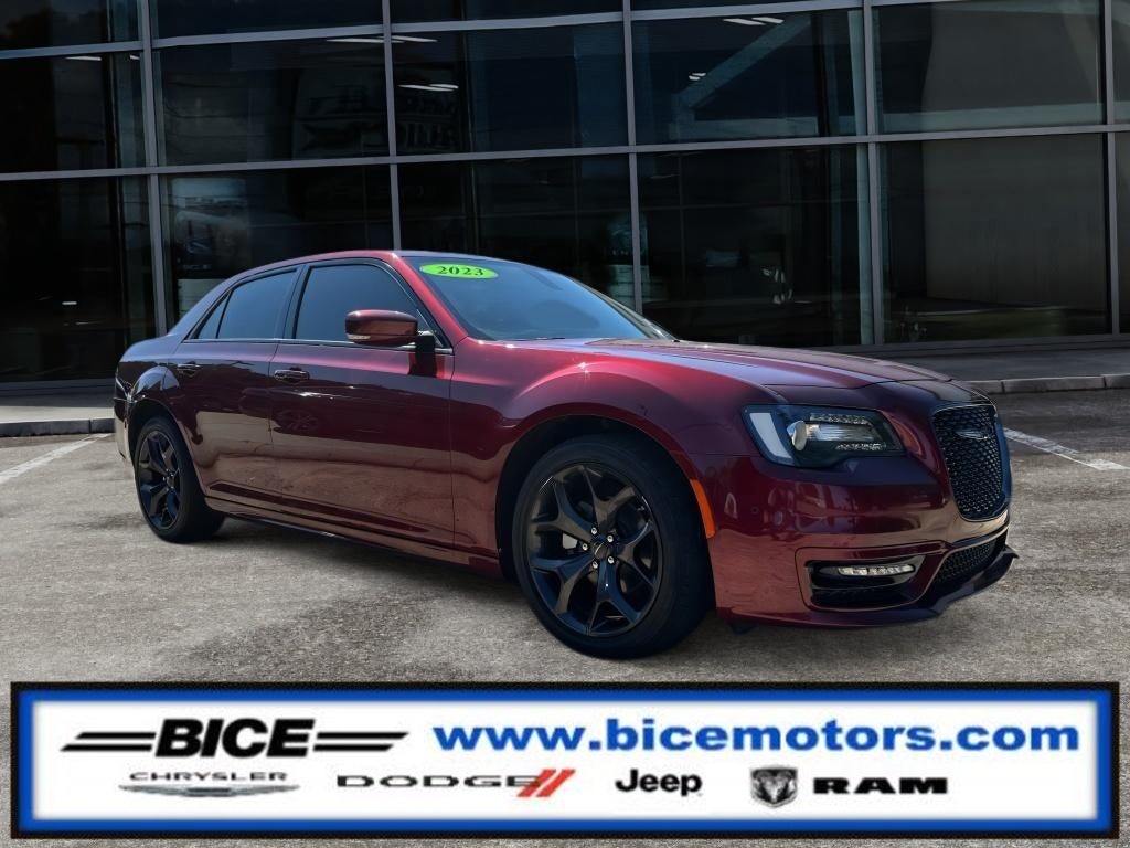 2023 Chrysler 300