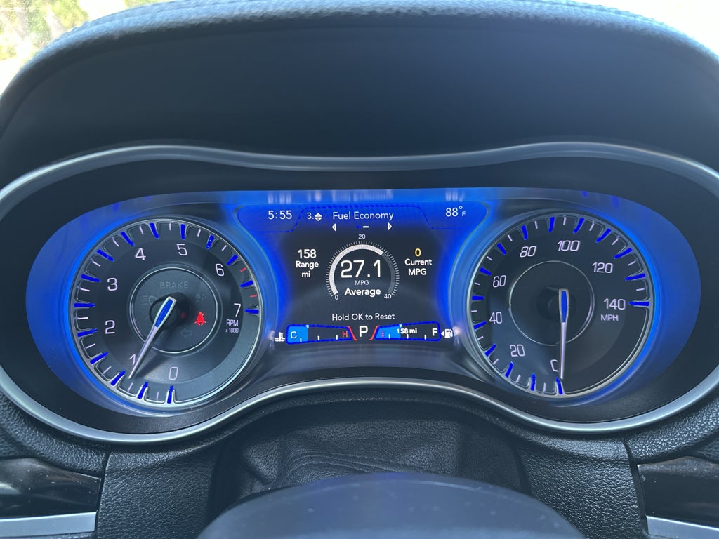 2023 Chrysler 300 Touring L