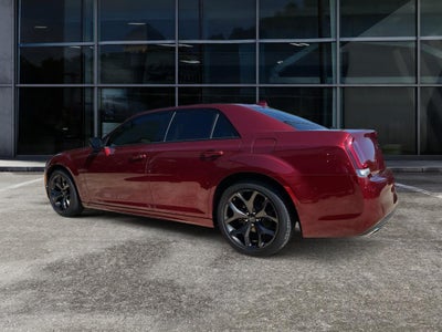 2023 Chrysler 300 Touring L