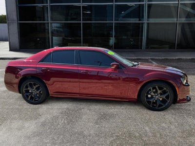 2023 Chrysler 300 Touring L