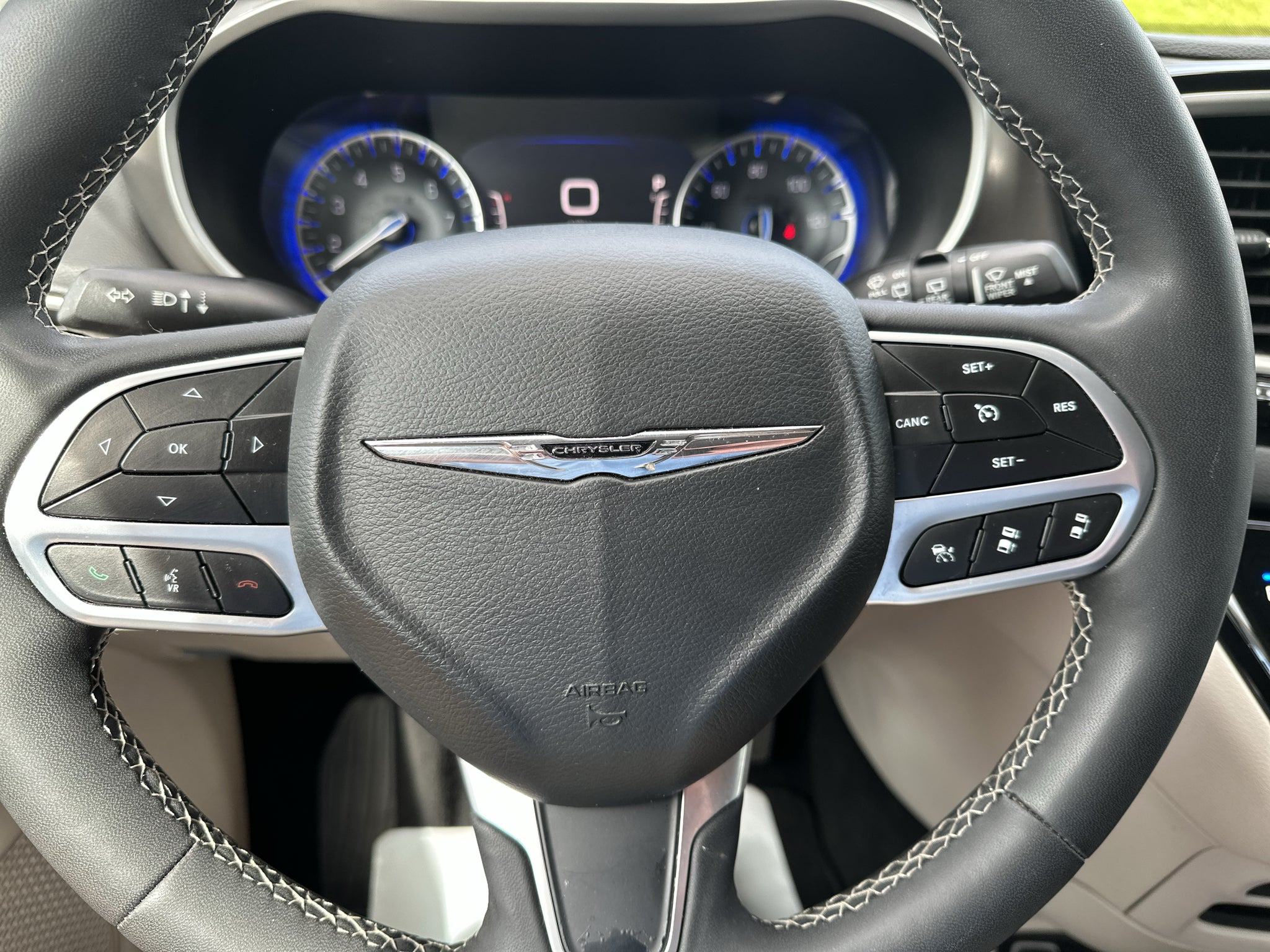 2024 Chrysler Pacifica Touring L