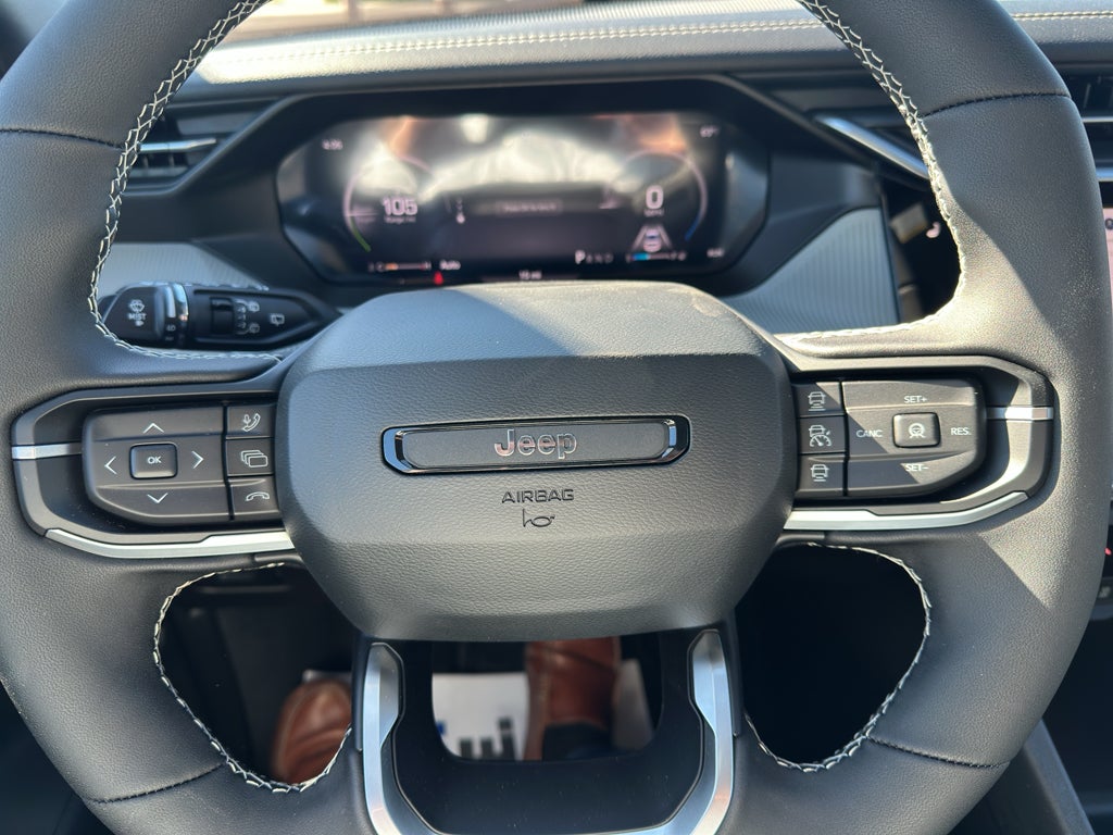 2026 Jeep Cherokee Laredo 4x4