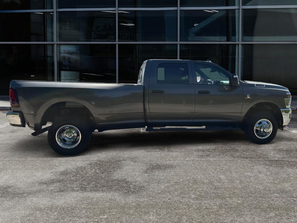2026 RAM Ram 3500 Tradesman Crew Cab 4x4 Long Box