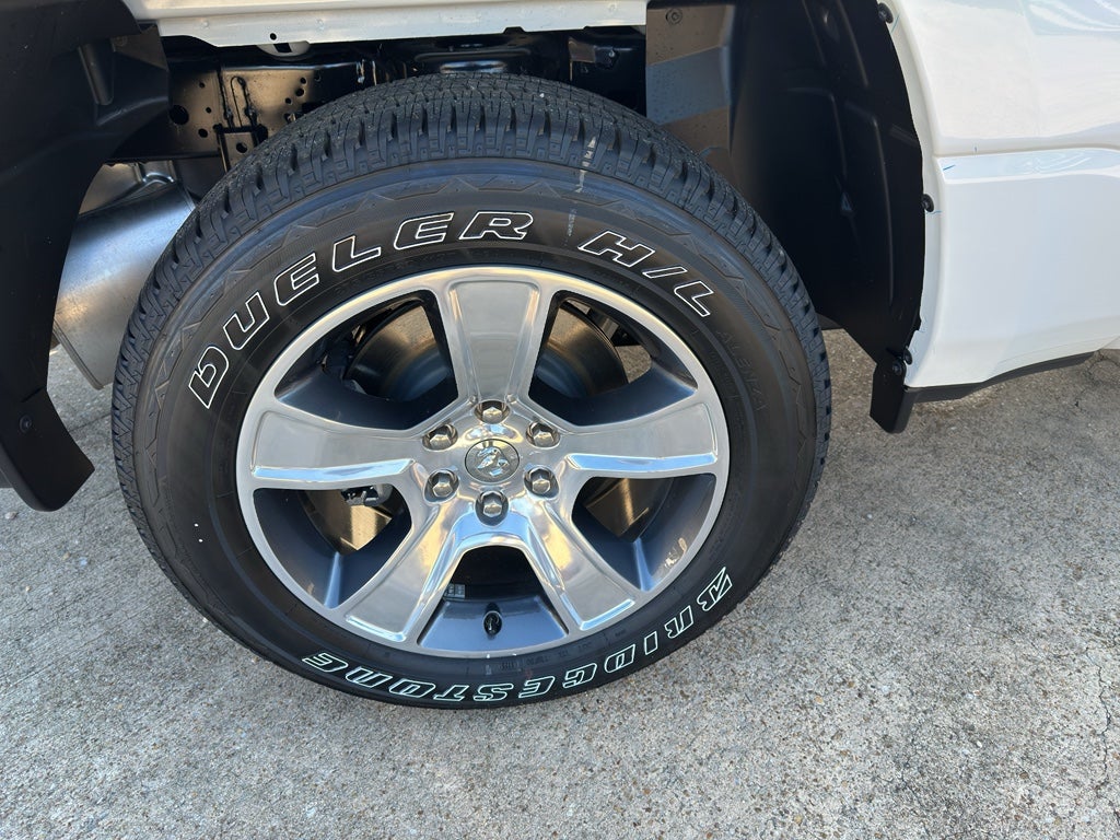 2025 RAM Ram 1500 Tradesman EXPRESS CREW CAB 4X2