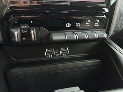 2026 RAM Ram 2500 Big Horn Crew 4x4 Night Edition