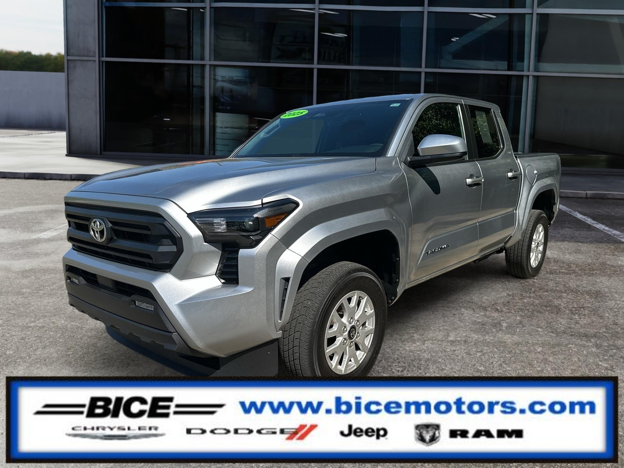 2025 Toyota Tacoma 4WD SR5