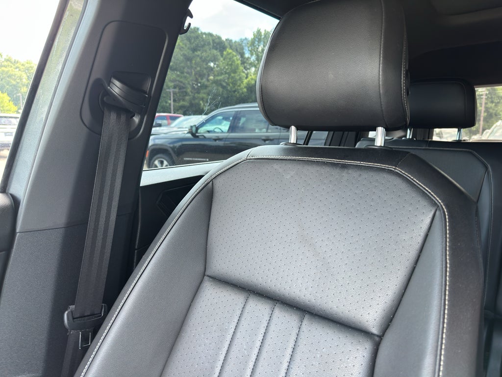 2022 Volkswagen Tiguan SE R-Line Black