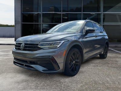 2022 Volkswagen Tiguan SE R-Line Black