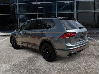 2022 Volkswagen Tiguan SE R-Line Black