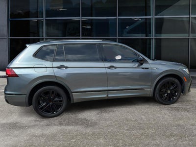 2022 Volkswagen Tiguan SE R-Line Black