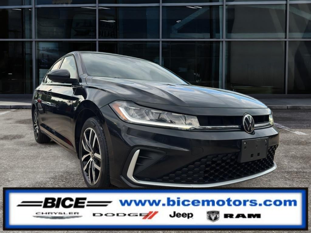2025 Volkswagen Jetta SE