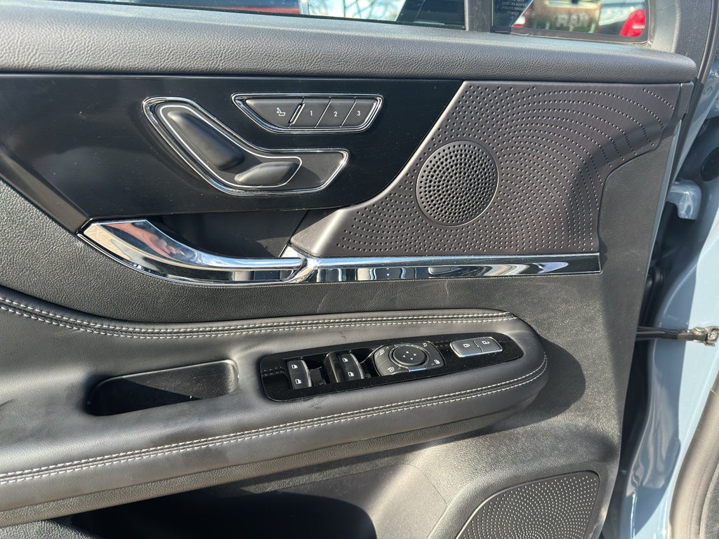 2025 Lincoln Corsair Premiere