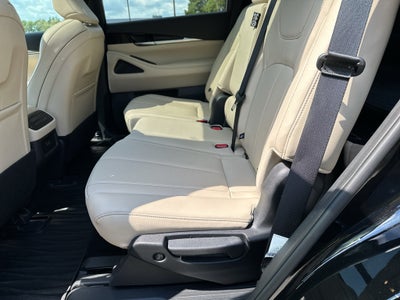 2025 INFINITI QX60 PURE