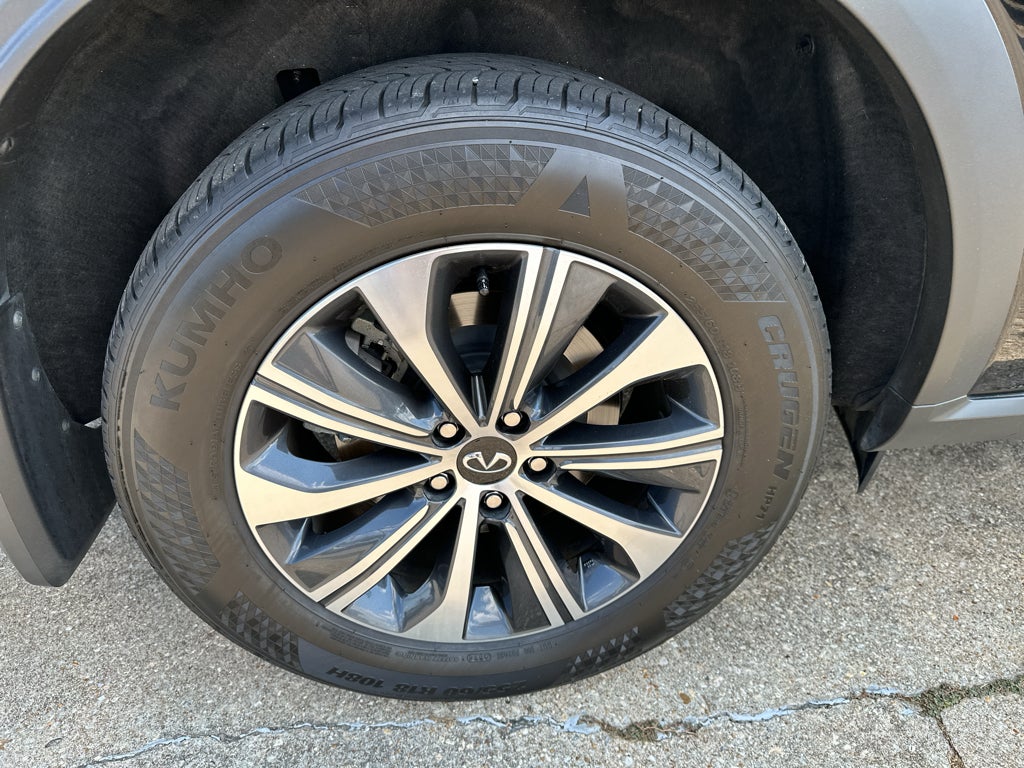 2025 INFINITI QX60 PURE