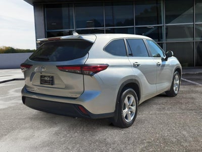 2023 Toyota Highlander LE