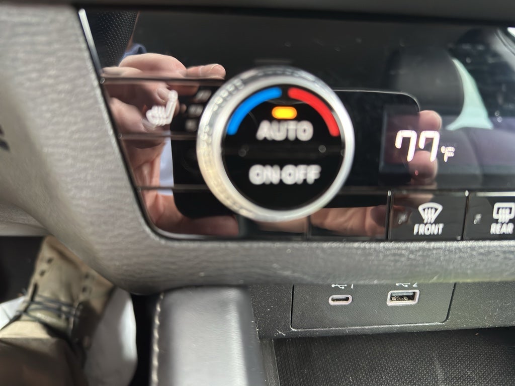 2023 Mitsubishi Outlander SE Black Edition