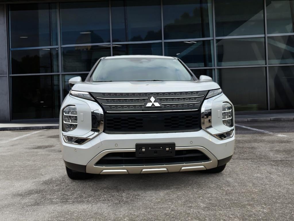 2023 Mitsubishi Outlander SE Black Edition