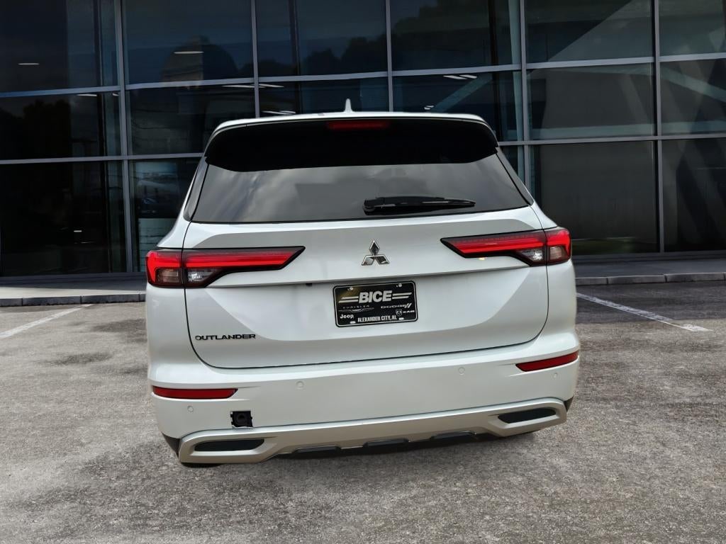 2023 Mitsubishi Outlander SE Black Edition