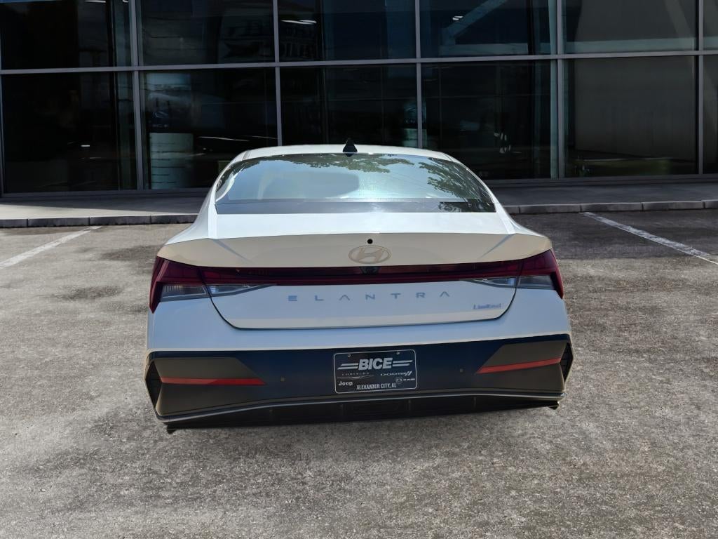 2024 Hyundai Elantra Limited