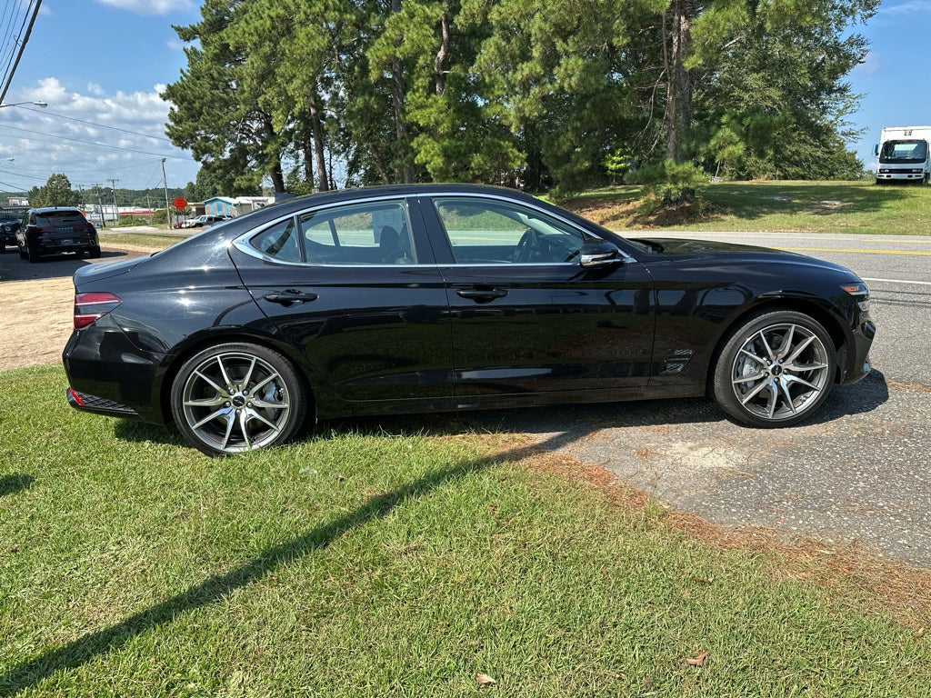 2025 Genesis G70 2.5T