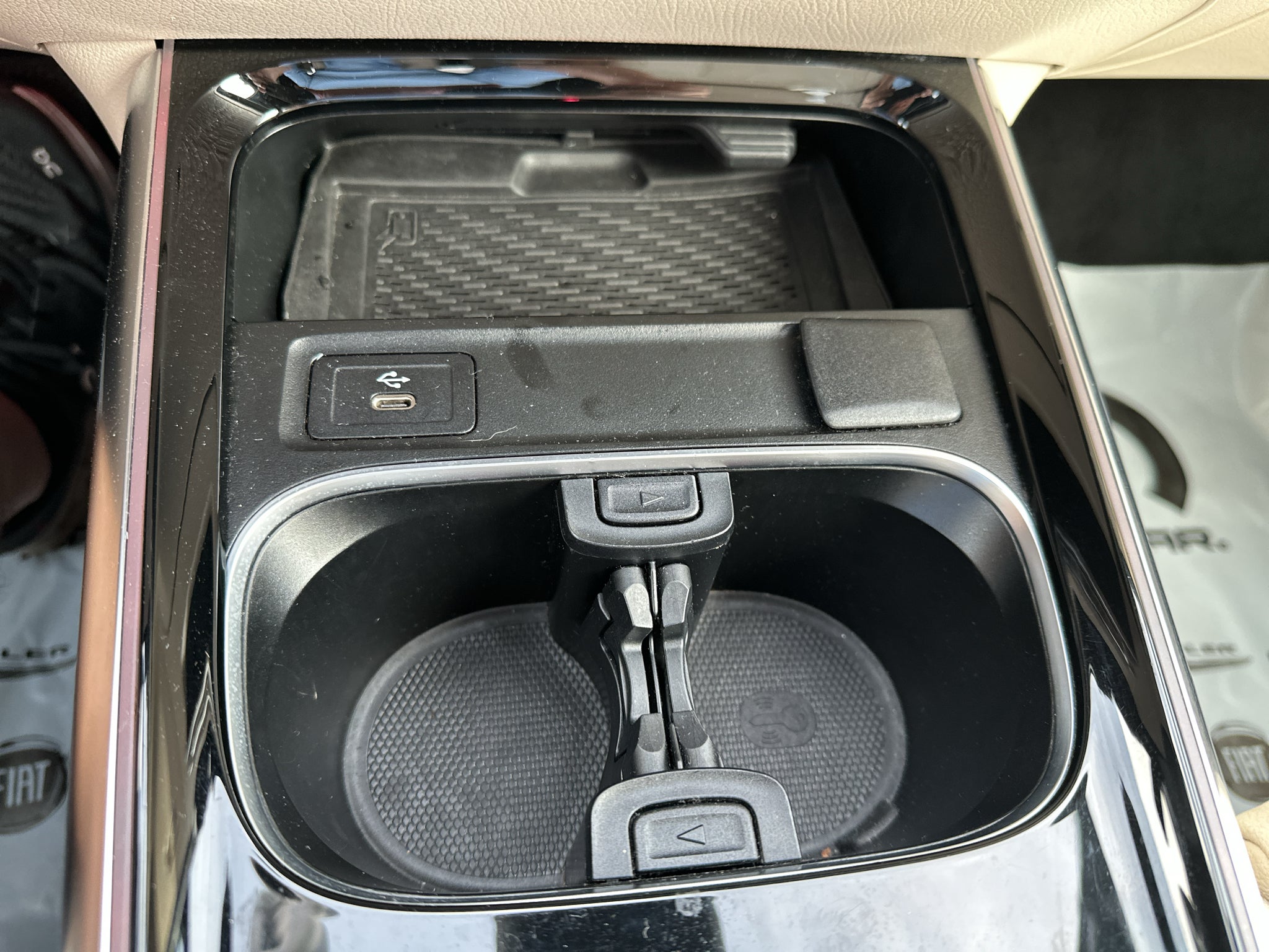 2025 Mercedes-Benz GLA 250 250